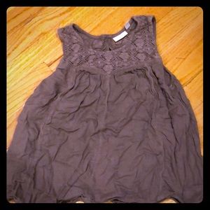 Laced linen warm gray top